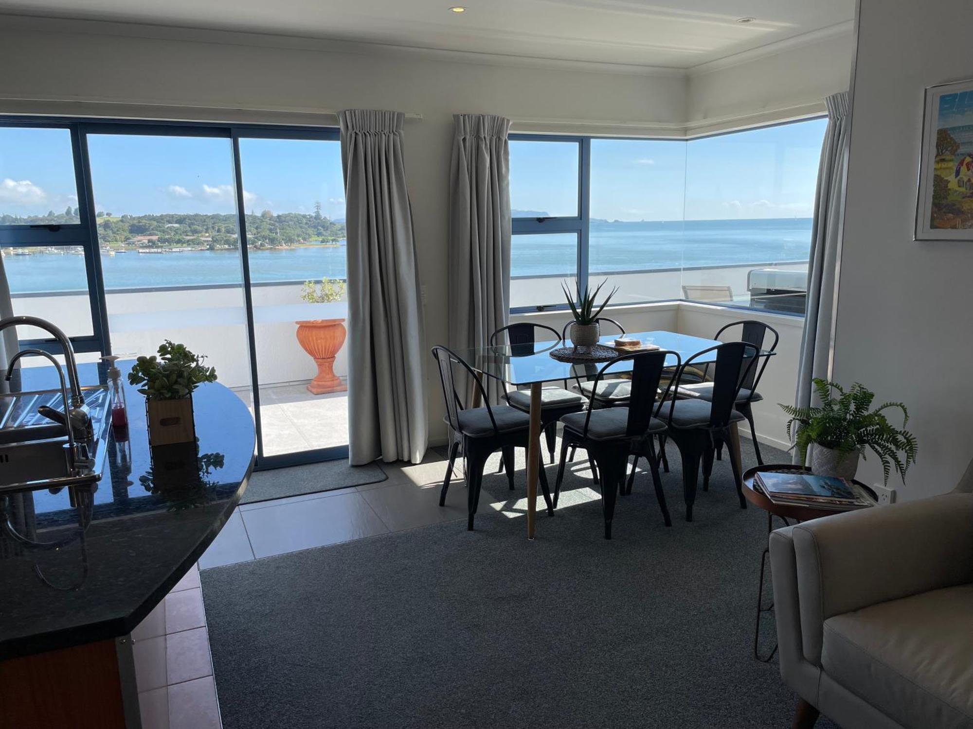 Blue Pacific Apartments Paihia Rum bild